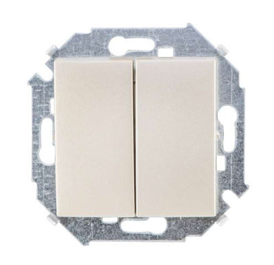   2-.  Simon15 10 IP20  Simon 1591398-034