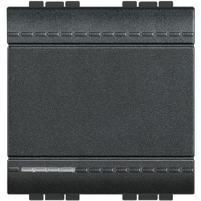  1-. 2.  16 IP20 LivingLight  .    Leg BTC L4001M2A