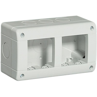  . IP40 2 2. Leg BTC 24404/2