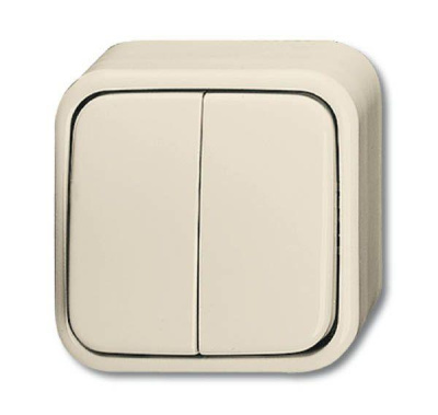  2-.      IP44 Busch-Duro 2000 AP .  ABB 1042-0-0670